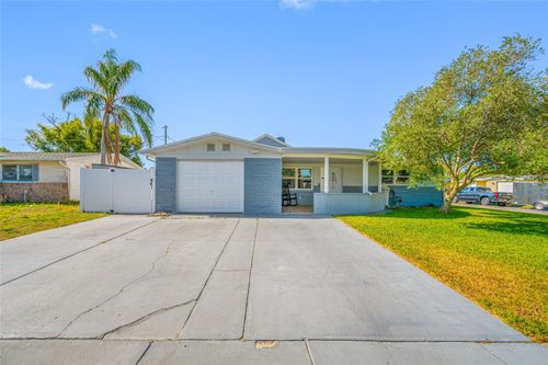 5130 Victoria Ln, HOLIDAY, FL, 34690-4461 | Card Image