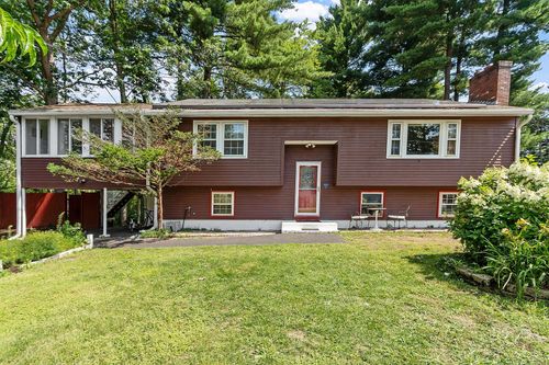 60 Glen Forest Dr, Manchester, NH, 03109-5023 | Card Image