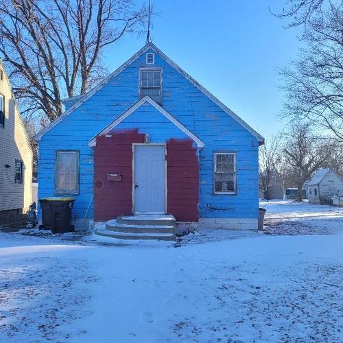 17 10th St, Windom, MN, 56101-1542 | Card Image