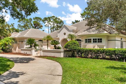 9713 Camberley Cir, ORLANDO, FL, 32836-5746 | Card Image