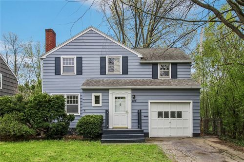 195 Lattimore Road, Rochester, NY, 14620 | Card Image