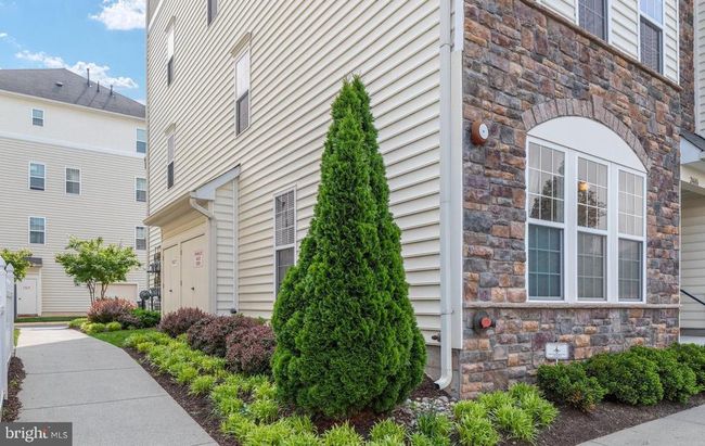 24686 Byrne Meadow Sq, Townhouse with 3 bedrooms, 3 bathrooms and null parking in ALDIE VA | Image 8