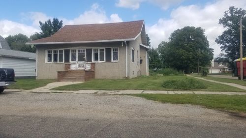 112 E South St, Granville, IL, 61326-9007 | Card Image