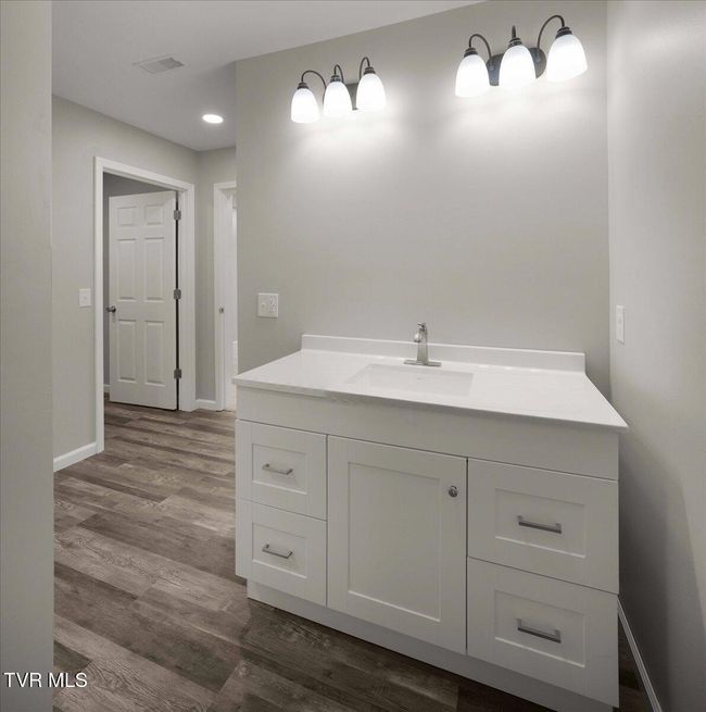 215 Brighton Pl, House other with 3 bedrooms, 3 bathrooms and null parking in Bristol TN | Image 46
