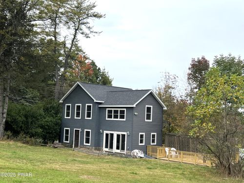 1426 Purdytown Tpke, Hawley, PA, 18428-4579 | Card Image