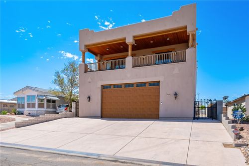 906 Riverfront Dr, Bullhead City, AZ, 86442-6515 | Card Image