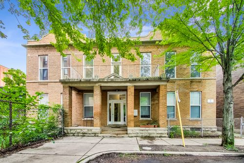 2-2323 Cambridge Ave, Chicago, IL, 60614-3307 | Card Image