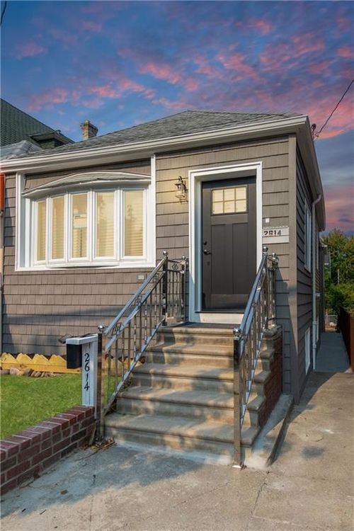 2614 E 28th St, Brooklyn, NY, 11235-2425 | Card Image