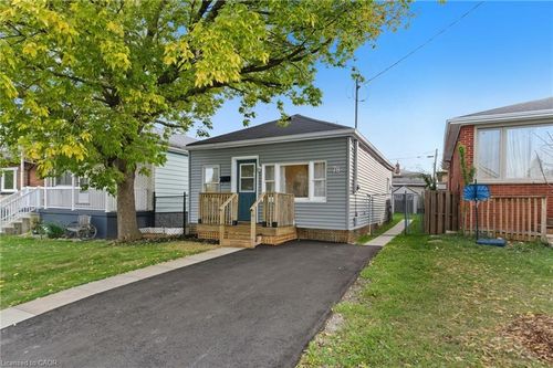 78 Delena Ave N, Hamilton, ON, L8H6B7 | Card Image