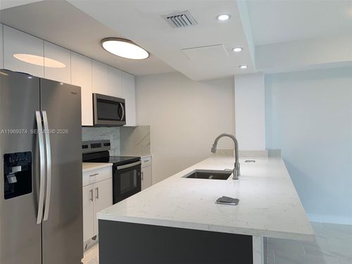 d-503-2980 Point East Dr 2980 Point East Dr, Aventura, FL, 33160 | Card Image