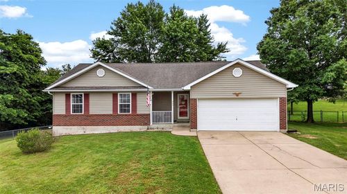 324 Lyons Dr, Troy, MO, 63379-2519 | Card Image