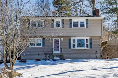 92 Peele Road, Nashua, NH, 03062 | Card Image