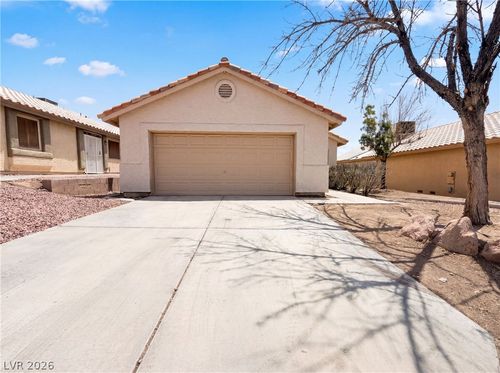 6547 Grand Oaks Dr, Las Vegas, NV, 89156-5973 | Card Image