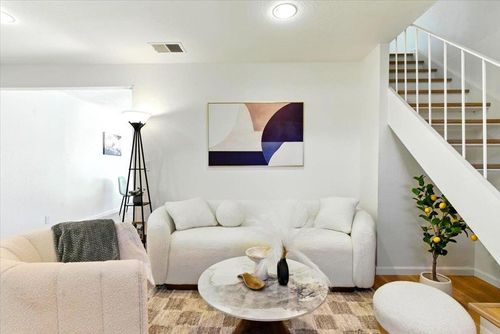 5484 Don Andres Way, San Jose, CA, 95123 | Card Image