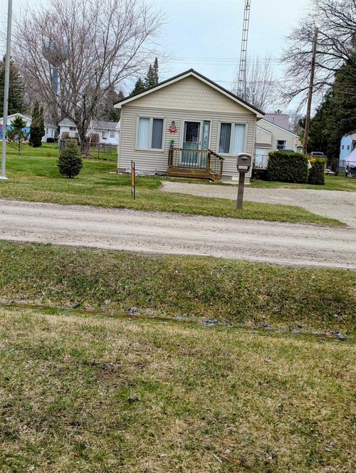 7295 Aspen Rd, Lexington, MI, 48450-8802 | Card Image