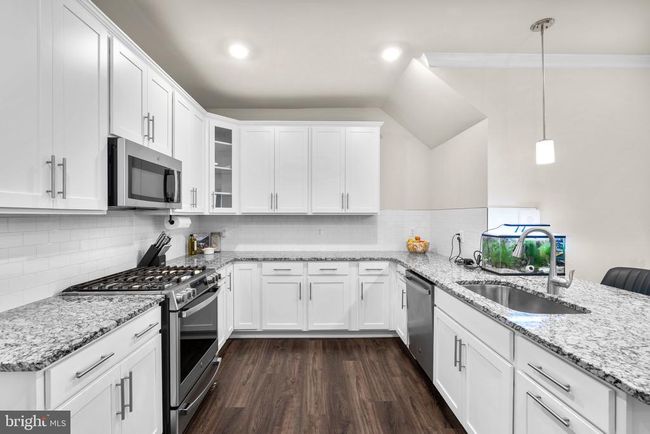 43421 Stonewood Crossing Ter, Townhouse with 3 bedrooms, 3 bathrooms and null parking in ASHBURN VA | Image 6