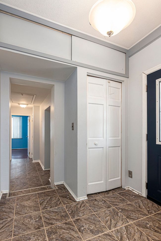 22493 E 10 Mile Rd, House other with 2 bedrooms, 1 bathrooms and null parking in Saint Clair Shores MI | Image 13