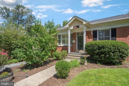 10211 Brookmoor Dr, SILVER SPRING, MD, 20901-2622 | Card Image