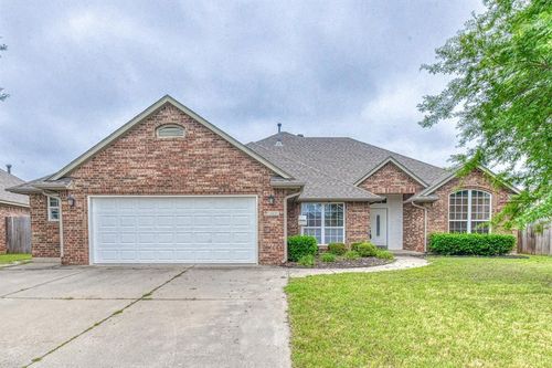 2340 Chadwick Drive, Norman, OK, 73071 | Card Image