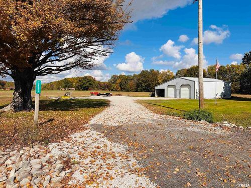 18564 Old Diswood Rd, Tamms, IL, 62988-3185 | Card Image