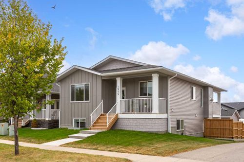 1945 High Country Drive Nw, High River, AB, T1V0A5 | Card Image