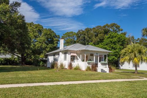 1645 34th Ave, Vero Beach, FL, 32960-2701 | Card Image