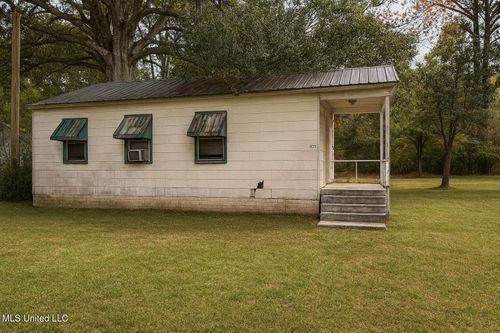 806 N Jackson St, Brookhaven, MS, 39601-2462 | Card Image