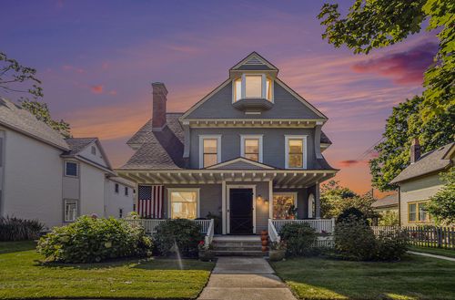 508 E Ludington Ave, Ludington, MI, 49431-2221 | Card Image