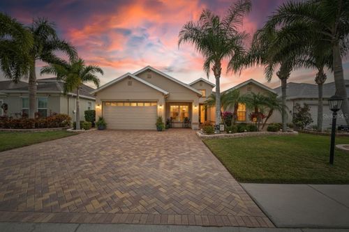 1613 Emerald Dunes Dr, SUN CITY CENTER, FL, 33573-4434 | Card Image