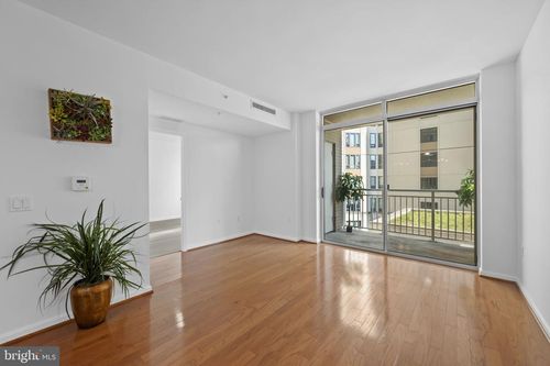 apt-401-930 Wayne Ave, SILVER SPRING, MD, 20910-4448 | Card Image