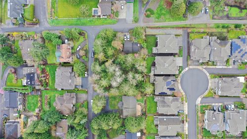 246 211th Pl Ne, Sammamish, WA, 98074-3911 | Card Image