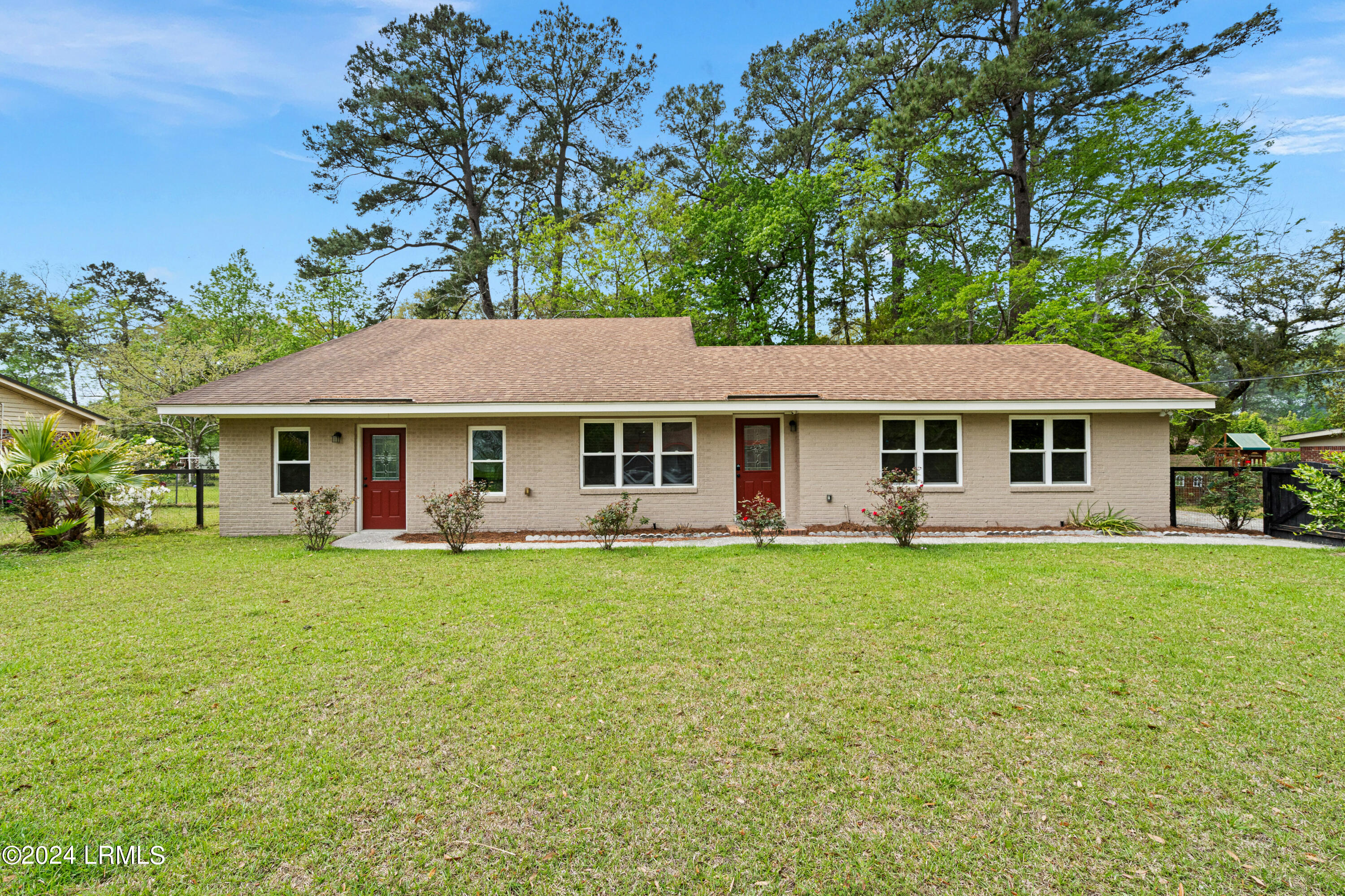 Pecan St, Beaufort, SC 29906
