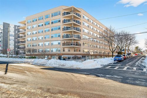 apt-2g-12 Old Mamaroneck Rd, White Plains, NY, 10605-2038 | Card Image