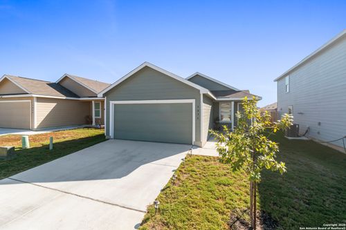 9836 Butte Crk, San Antonio, TX, 78254-4837 | Card Image