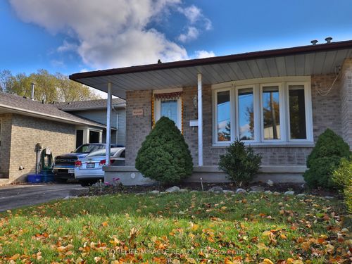 3 Caprice Crt, Kitchener, ON, N2M5M2 | Card Image