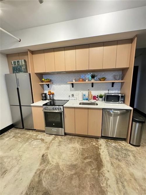 1805 Harvard Ave, College Park, GA, 30337-3703 | Card Image