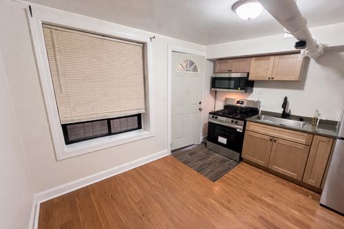 g-3216 Altgeld St, Chicago, IL, 60647-2583 | Card Image