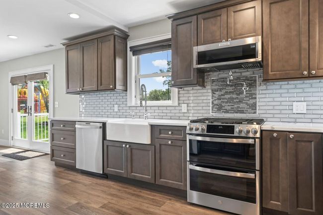 553 Colts Neck Rd, House other with 3 bedrooms, 3 bathrooms and null parking in Farmingdale NJ | Image 16