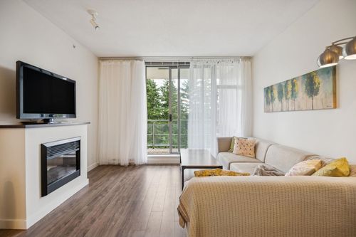 280 Ross Dr, New Westminster, BC, V3L0C2 | Card Image