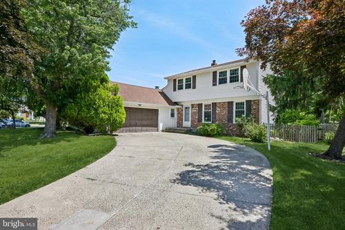 649 Cornwallis Dr, MOUNT LAUREL, NJ, 08054-3216 | Card Image