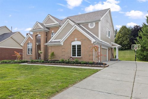 12173 Chandler Dr, Plymouth, MI, 48170-3193 | Card Image