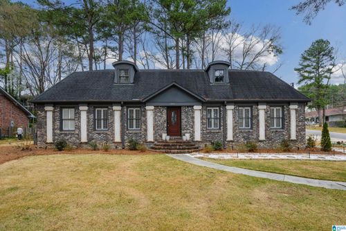 2871 Wisteria Dr, Hoover, AL, 35216-4611 | Card Image