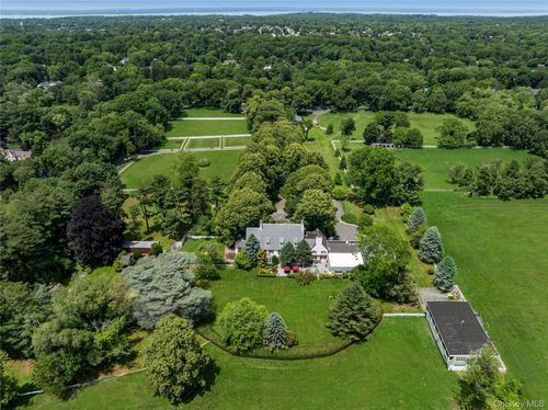 97 A Pound Hollow Rd, Glen Head, NY, 11545-2211 | Card Image
