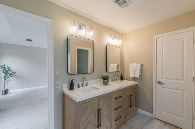 3304 Starlight Trl, House other with 3 bedrooms, 3 bathrooms and null parking in Plano TX | Image 25