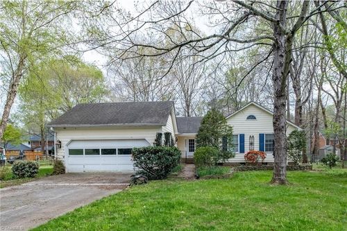 2021 Warwickshire Dr, Greensboro, NC, 27455-2217 | Card Image