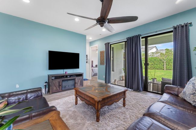 16450 Sandy Shore Dr, House other with 2 bedrooms, 2 bathrooms and null parking in Westlake FL | Image 13
