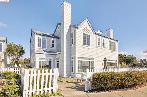 306 Commodore Dr, Richmond, CA, 94804-7416 | Card Image