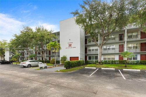 apt-310h-1401 Sw 135th Ter, Pembroke Pines, FL, 33027-6401 | Card Image