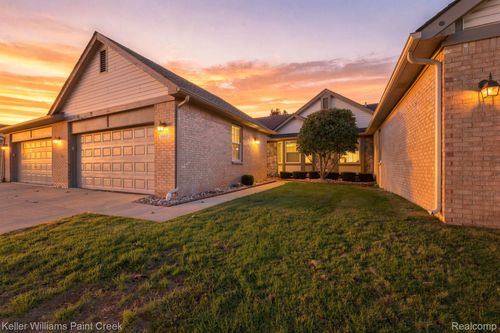 16321 Scenic, Clinton Charter Township, MI, 48038 | Card Image