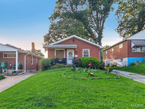 4707 Begg Blvd, Saint Louis, MO, 63121-3012 | Card Image